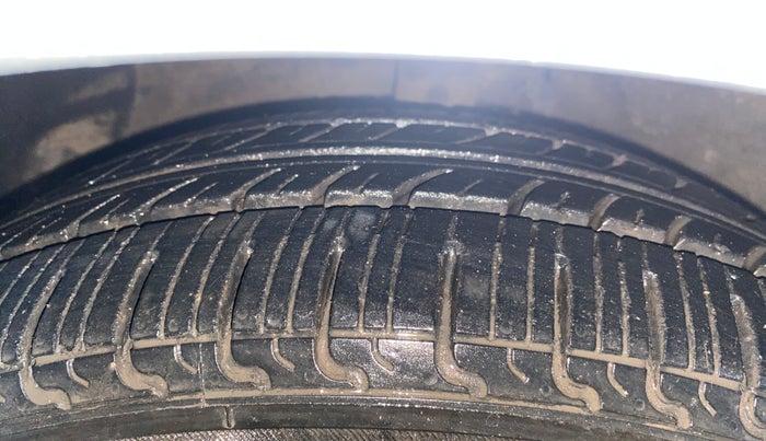 2019 Hyundai Grand i10 MAGNA 1.2 KAPPA VTVT, Petrol, Manual, 59,024 km, Left Front Tyre Tread