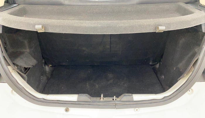 2017 Tata Tiago XT PETROL, Petrol, Manual, 1,05,773 km, Boot Inside