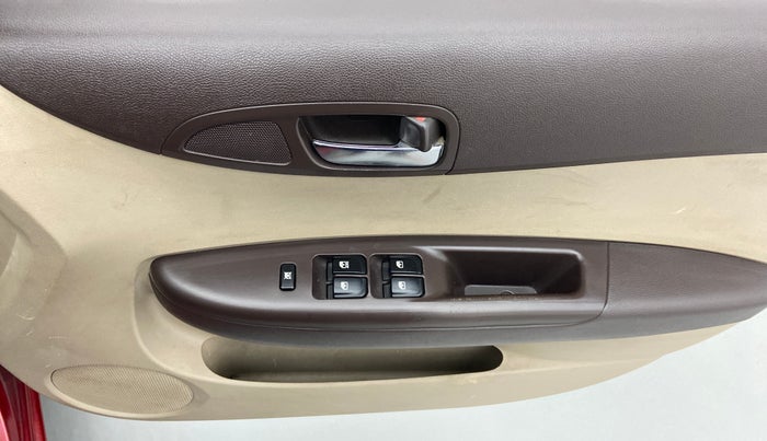 2009 Hyundai i20 MAGNA 1.2 VTVT, Petrol, Manual, 76,348 km, Driver Side Door Panels Control