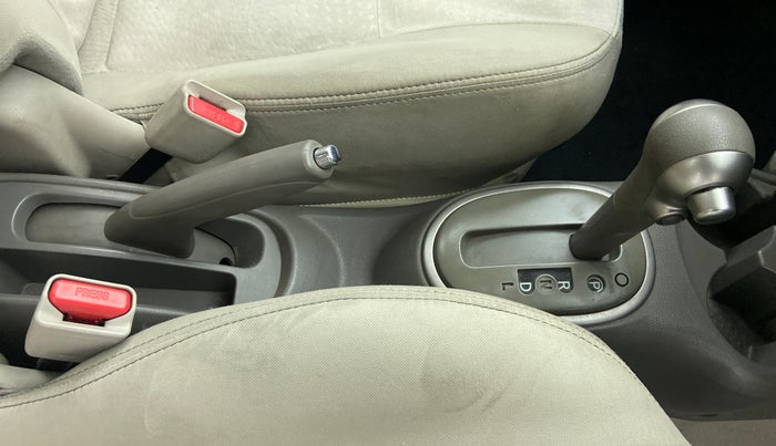 2014 Nissan Micra XV CVT, Petrol, Automatic, 10,768 km, Gear Lever