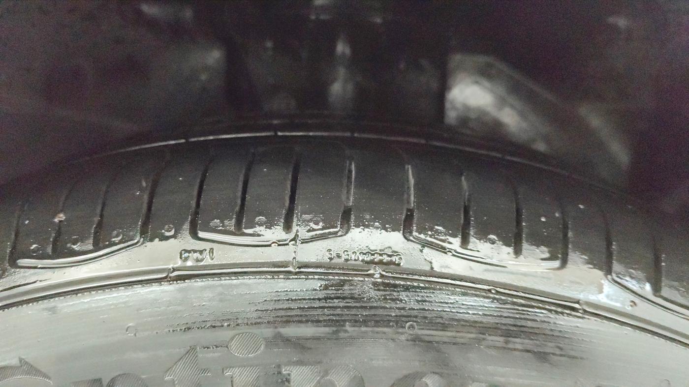 2018 Ford FREESTYLE TITANIUM PLUS 1.2 PETROL, Petrol, Manual, 56,361 km, Right Front Tyre Tread