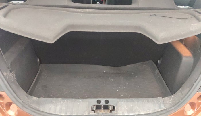 2018 Ford FREESTYLE TITANIUM PLUS 1.2 PETROL, Petrol, Manual, 56,361 km, Boot Inside