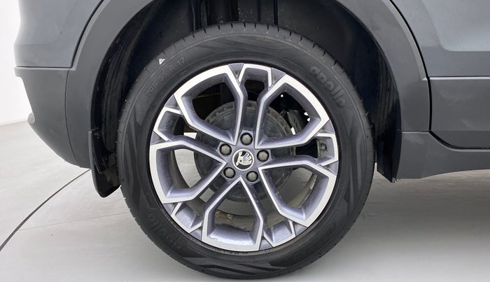 2021 Skoda KUSHAQ STYLE 1.0TSI AT, Petrol, Automatic, 14,897 km, Right Rear Wheel