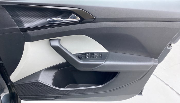 2021 Skoda KUSHAQ STYLE 1.0TSI AT, Petrol, Automatic, 14,897 km, Driver Side Door Panels Control