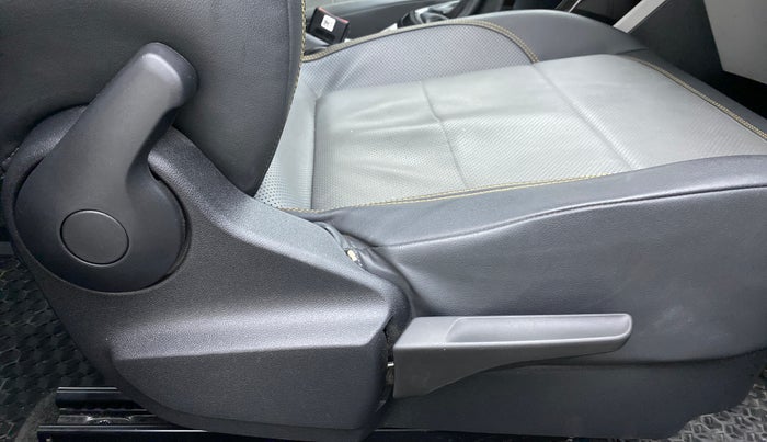 2021 Skoda KUSHAQ STYLE 1.0TSI AT, Petrol, Automatic, 14,897 km, Driver Side Adjustment Panel