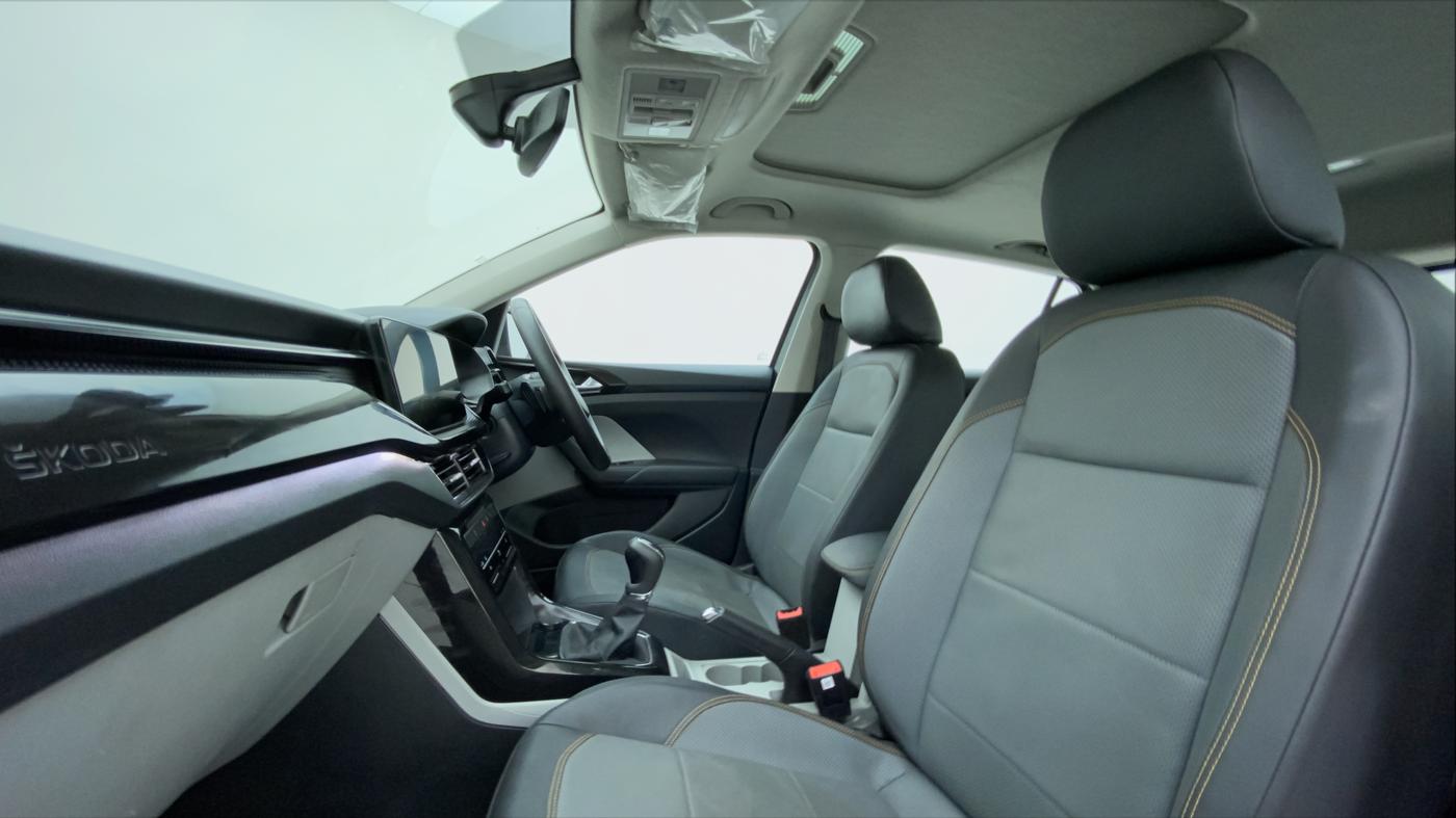 2021 Skoda KUSHAQ STYLE 1.0TSI AT, Petrol, Automatic, 14,897 km, Right Side Front Door Cabin