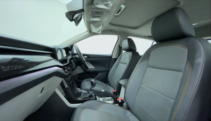 2021 Skoda KUSHAQ STYLE 1.0TSI AT, Petrol, Automatic, 14,897 km, Right Side Front Door Cabin