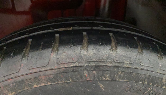 2018 Maruti Swift VXI, Petrol, Manual, 57,413 km, Left Rear Tyre Tread