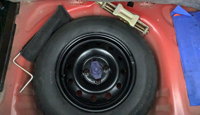 2018 Maruti Swift VXI, Petrol, Manual, 57,413 km, Spare Tyre