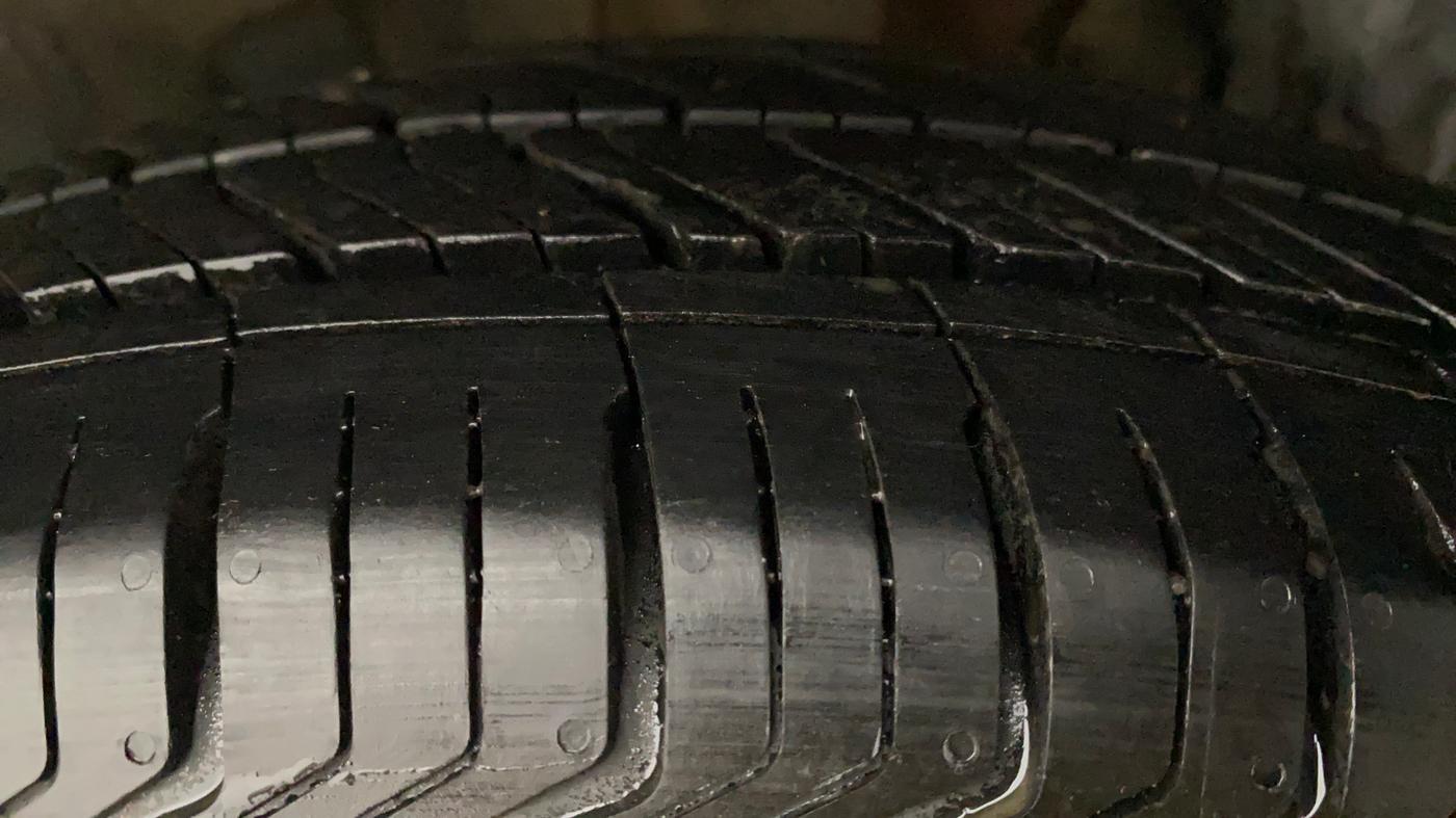 2021 Maruti Swift VXI, Petrol, Manual, 73,045 km, Left Rear Tyre Tread