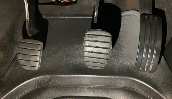 2019 Nissan Kicks XL 1.5, Petrol, Manual, 81,189 km, Pedals