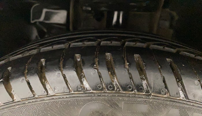 2017 Tata Tiago XT PETROL, Petrol, Manual, 61,022 km, Left Front Tyre Tread