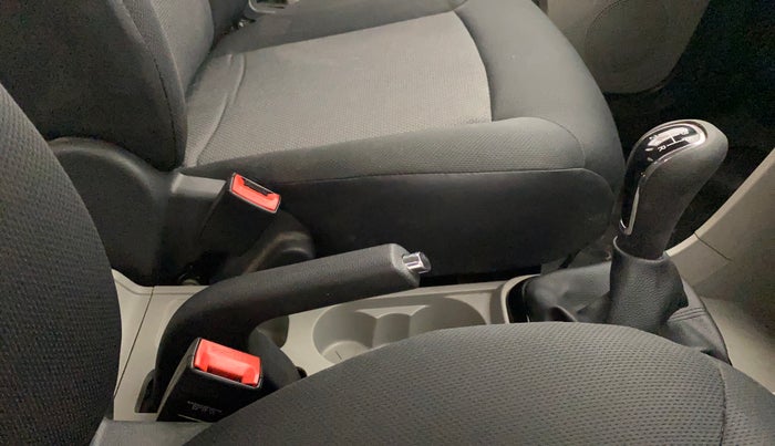 2017 Tata Tiago XT PETROL, Petrol, Manual, 61,022 km, Gear Lever