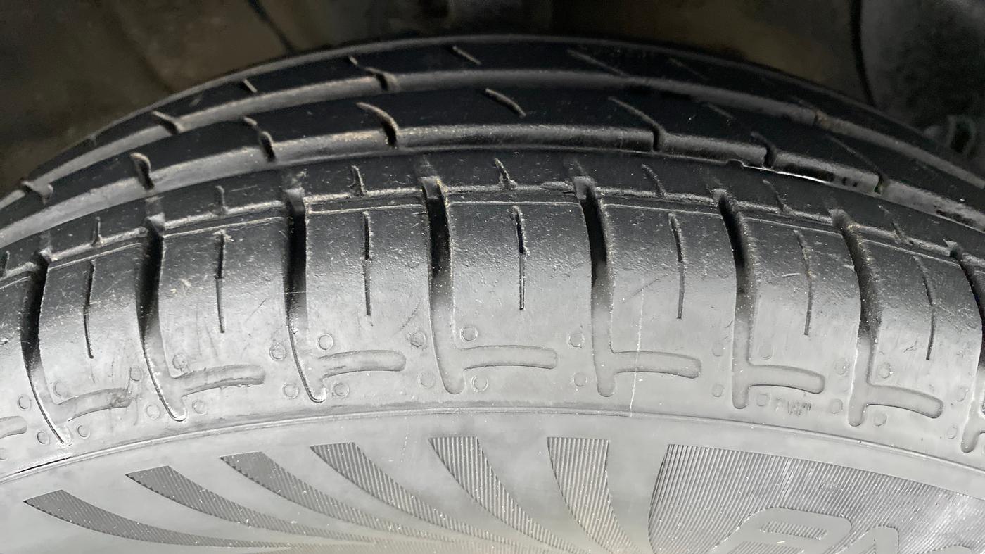 2020 Hyundai GRAND I10 NIOS SPORTZ PETROL, Petrol, Manual, 10,996 km, Right Rear Tyre Tread