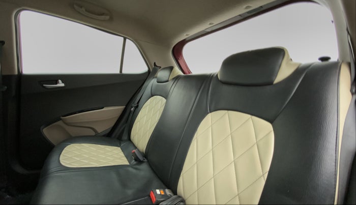 2015 Hyundai Grand i10 SPORTZ 1.2 KAPPA VTVT, Petrol, Manual, 75,390 km, Right Side Rear Door Cabin