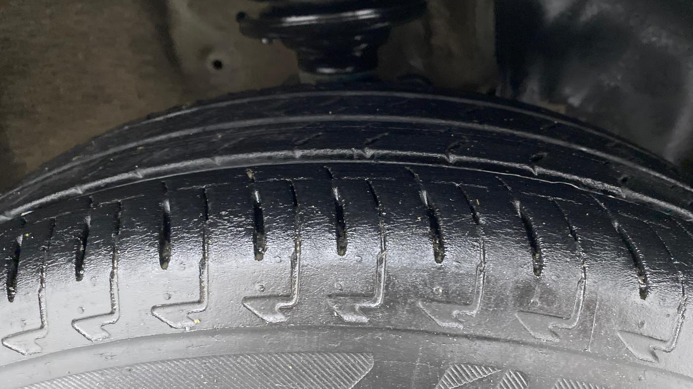 2021 Maruti IGNIS SIGMA 1.2, Petrol, Manual, 41,861 km, Right Front Tyre Tread