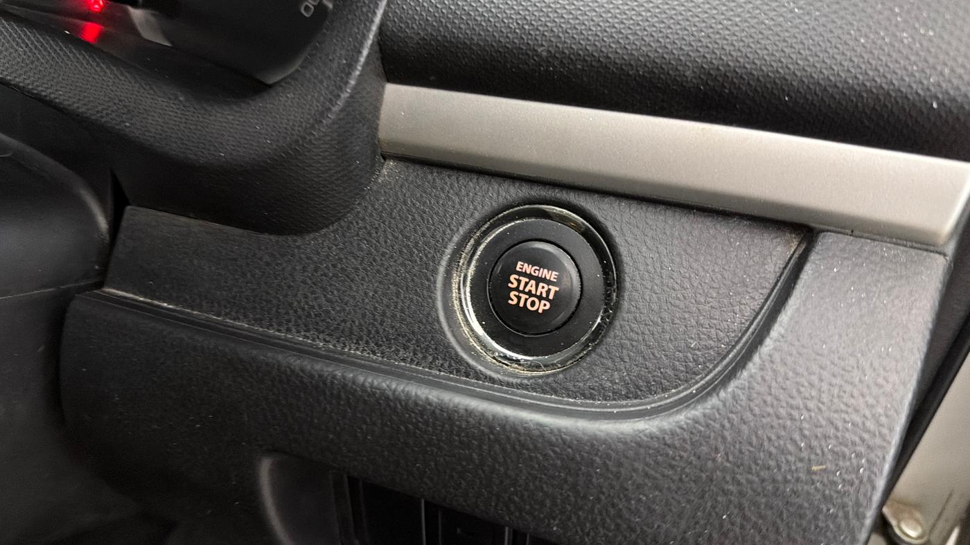 2015 Maruti Swift ZXI, Petrol, Manual, 67,814 km, Keyless Start/ Stop Button