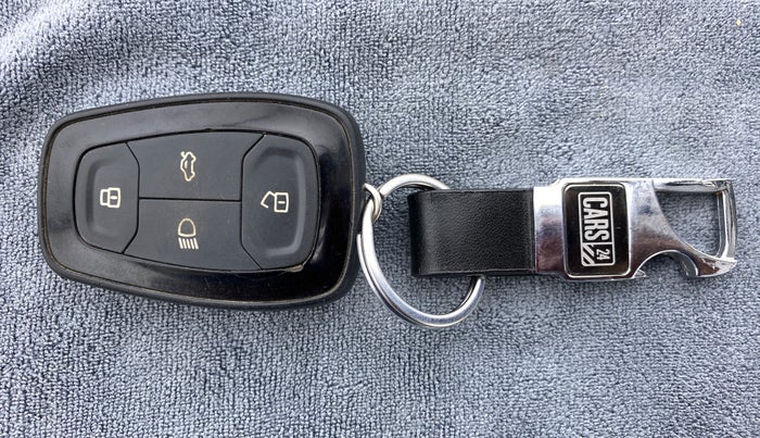 2020 Tata ALTROZ XZ PETROL, Petrol, Manual, 32,282 km, Key Close Up