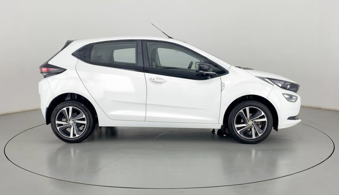 2020 Tata ALTROZ XZ PETROL, Petrol, Manual, 32,282 km, Right Side View