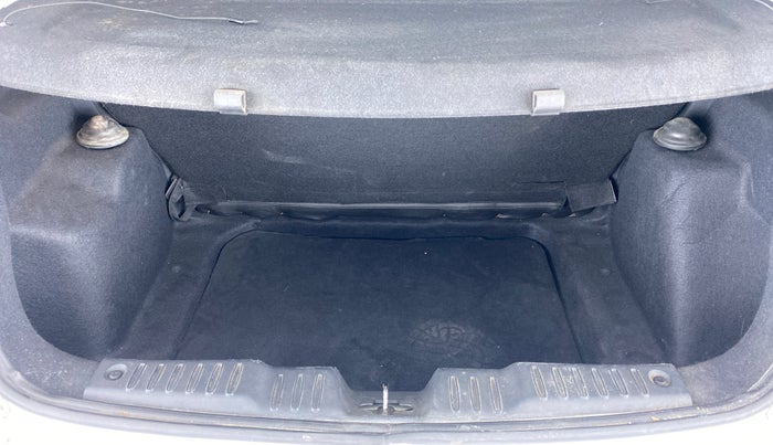 2020 Tata ALTROZ XZ PETROL, Petrol, Manual, 32,282 km, Boot Inside