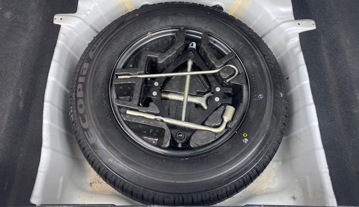 2020 Tata ALTROZ XZ PETROL, Petrol, Manual, 32,282 km, Spare Tyre