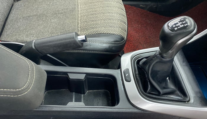 2020 Tata ALTROZ XZ PETROL, Petrol, Manual, 32,282 km, Gear Lever