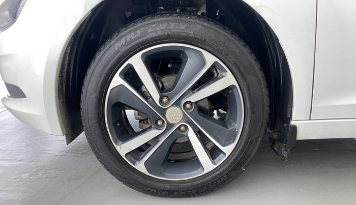 2020 Tata ALTROZ XZ PETROL, Petrol, Manual, 32,282 km, Left Front Wheel