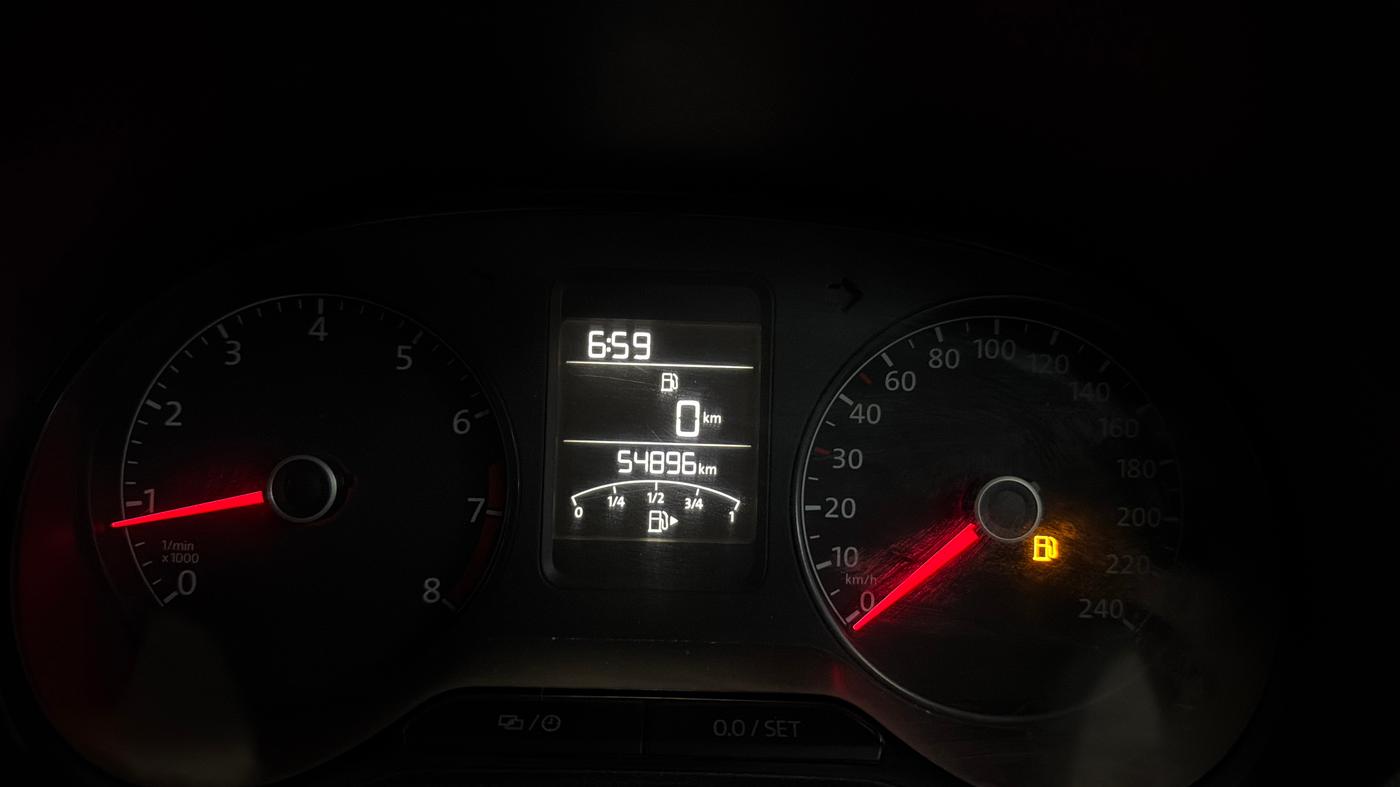 2015 Volkswagen Polo COMFORTLINE 1.2L, Petrol, Manual, 54,895 km, Odometer Image