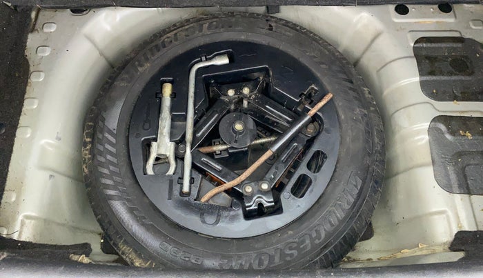 2016 Mahindra Kuv100 K6 6 STR, Petrol, Manual, 39,722 km, Spare Tyre