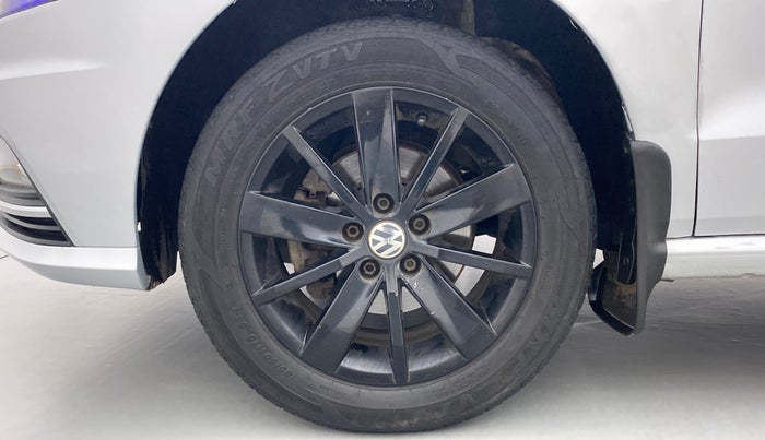 2016 Volkswagen Ameo HIGHLINE1.2L, Petrol, Manual, 45,246 km, Left Front Wheel
