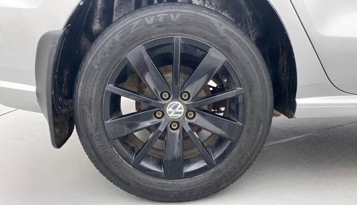 2016 Volkswagen Ameo HIGHLINE1.2L, Petrol, Manual, 45,246 km, Right Rear Wheel