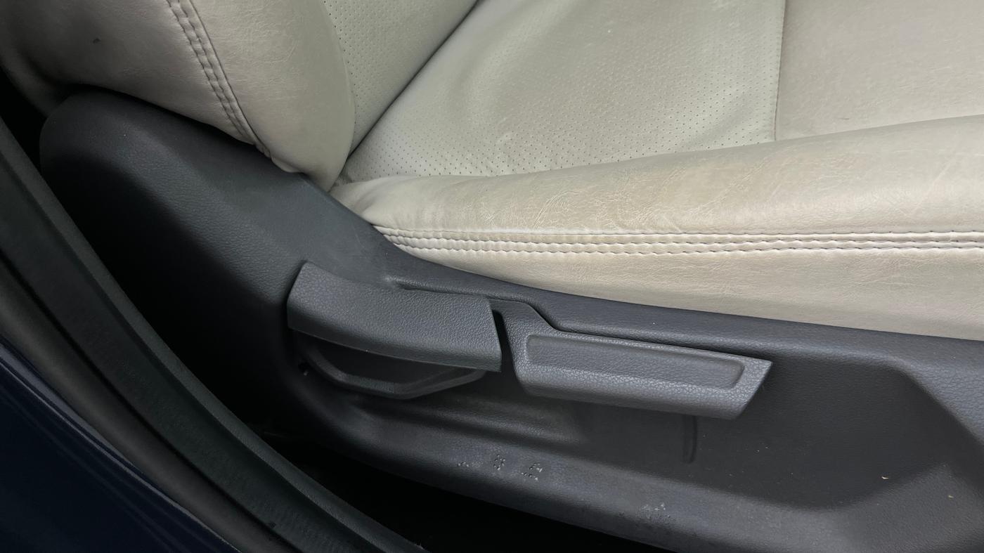 2021 Hyundai GRAND I10 NIOS ASTA AMT 1.2 KAPPA VTVT, Petrol, Automatic, 13,140 km, Driver Side Adjustment Panel