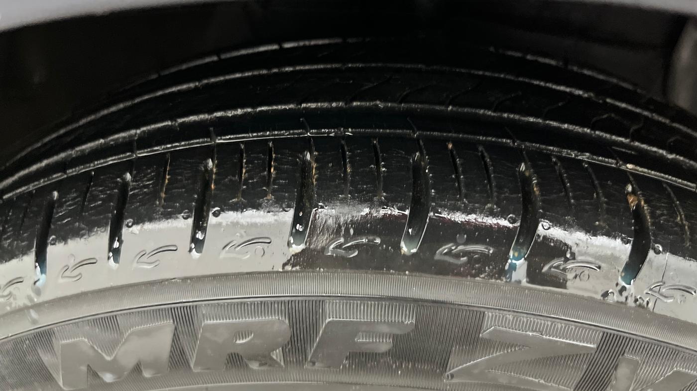 2021 Hyundai GRAND I10 NIOS ASTA AMT 1.2 KAPPA VTVT, Petrol, Automatic, 13,140 km, Right Front Tyre Tread