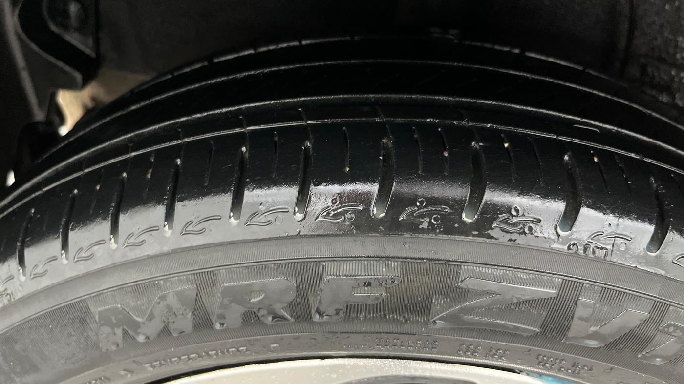 2021 Hyundai GRAND I10 NIOS ASTA AMT 1.2 KAPPA VTVT, Petrol, Automatic, 13,140 km, Right Rear Tyre Tread