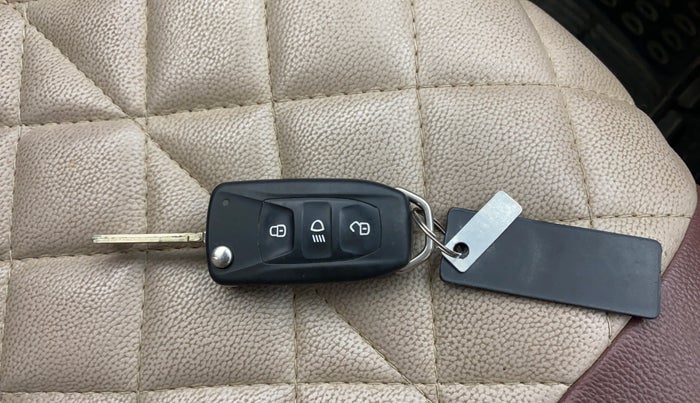 2020 Tata Tiago XT PETROL, Petrol, Manual, 58,434 km, Key Close Up