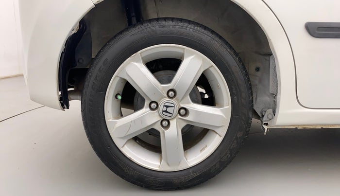 2011 Honda Jazz 1.2 L I-VTEC SELECT, Petrol, Manual, 1,00,386 km, Right Rear Wheel