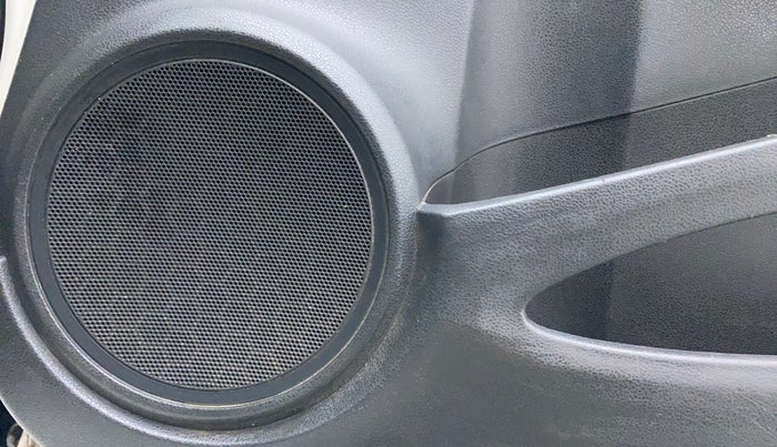 2011 Honda Jazz 1.2 L I-VTEC SELECT, Petrol, Manual, 1,00,386 km, Speaker