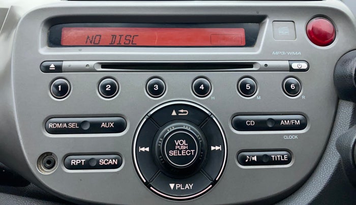 2011 Honda Jazz 1.2 L I-VTEC SELECT, Petrol, Manual, 1,00,386 km, Infotainment System