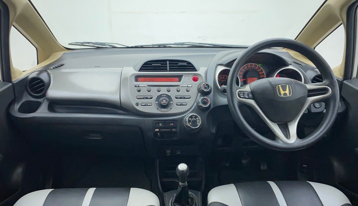 2011 Honda Jazz 1.2 L I-VTEC SELECT, Petrol, Manual, 1,00,386 km, Dashboard