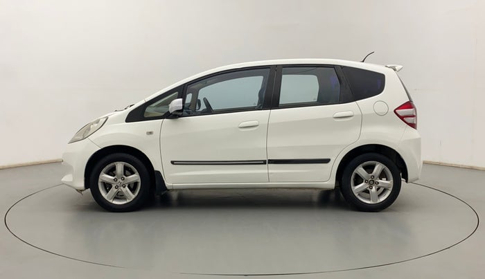 2011 Honda Jazz 1.2 L I-VTEC SELECT, Petrol, Manual, 1,00,386 km, Left Side