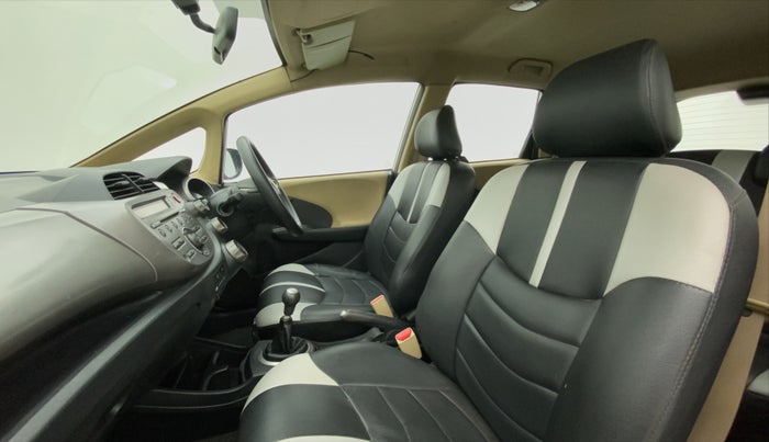 2011 Honda Jazz 1.2 L I-VTEC SELECT, Petrol, Manual, 1,00,386 km, Right Side Front Door Cabin