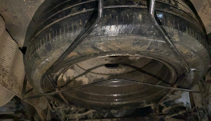 2013 Renault Duster RXL PETROL, Petrol, Manual, 1,35,055 km, Spare Tyre