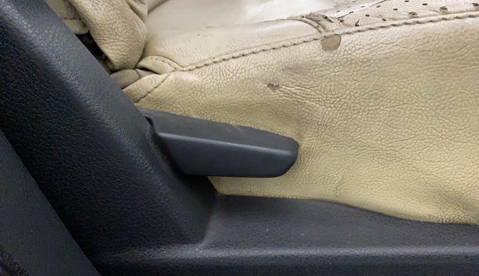 2013 Renault Duster RXL PETROL, Petrol, Manual, 1,35,055 km, Driver Side Adjustment Panel