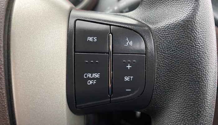 2014 Mahindra XUV500 W6 4X2, Diesel, Manual, 75,538 km, Adaptive Cruise Control