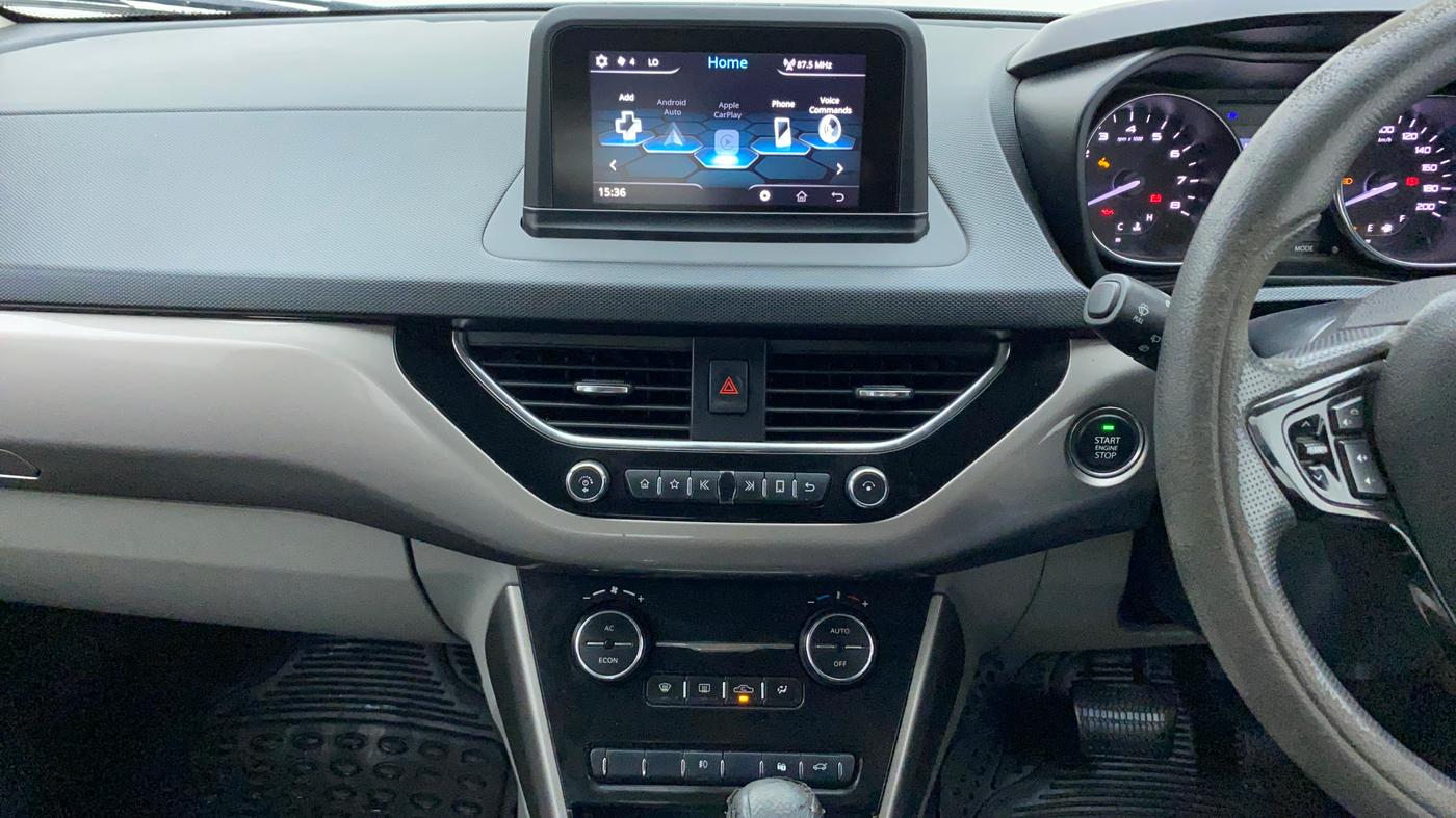 2018 Tata NEXON XZA PLUS DIESEL, Diesel, Automatic, 37,484 km, Air Conditioner