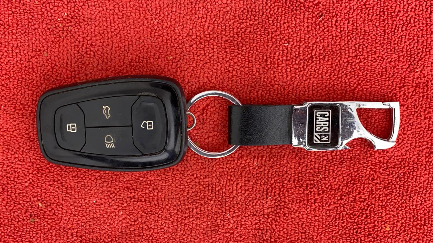 2018 Tata NEXON XZA PLUS DIESEL, Diesel, Automatic, 37,484 km, Key Close Up