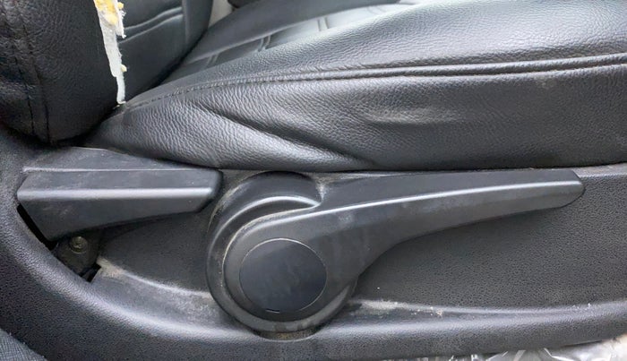 2018 Tata NEXON XZA PLUS DIESEL, Diesel, Automatic, 37,484 km, Driver Side Adjustment Panel