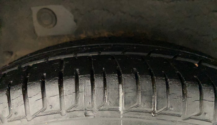 2011 Hyundai i10 SPORTZ 1.2 AT, Petrol, Automatic, 73,168 km, Right Rear Tyre Tread