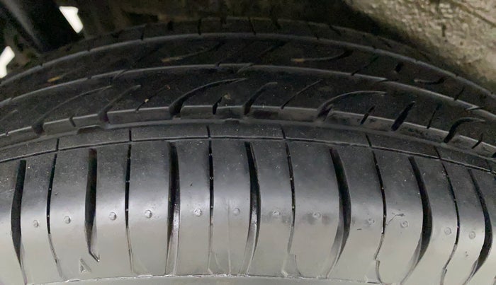2014 Maruti Wagon R 1.0 VXI, Petrol, Manual, 26,222 km, Right Rear Tyre Tread