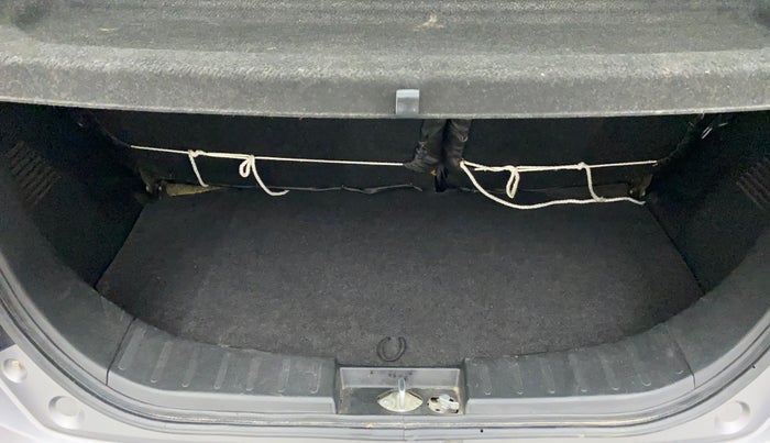 2014 Maruti Wagon R 1.0 VXI, Petrol, Manual, 26,222 km, Boot Inside
